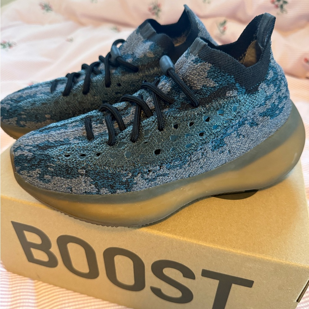 Yeezy boost 380